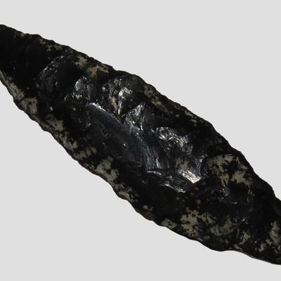 4 7/16" x 1 1/8" Pre-Columbian Bi-Point, Motley & Leithoff COA, El Salvador