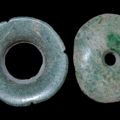 5/8" Jade Ear Spool, Central America