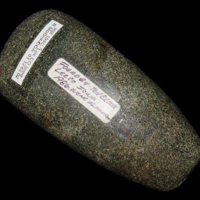 5 1/4" x 1 1/2" x 2 1/2" Celt, Motley COA, Lee Co., Iowa