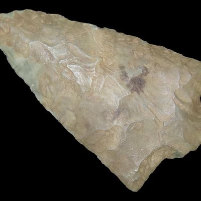3 3/8" Abby Point, Local Chert, Lyme, Connecticut, Very Thin and Well Made