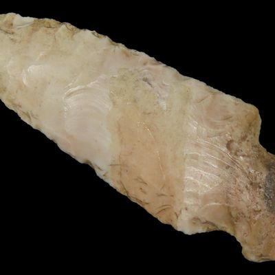 3 3/8" Hopewell Point, Eagles Landing, Calhoun Co., Illinois, Found by Darren Dunham