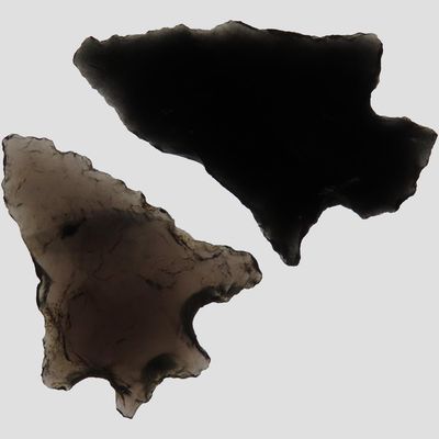 Lot of 2 Elko Eared Bird Points, Obsidian, Modoc Co., California, Ex. Vernon Leudke Collection