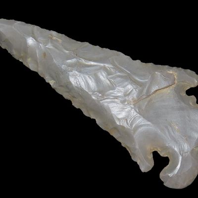 3 3/4" Notched Thebes Point, Stark Co., Ohio, Pictured in the Raymond C. Vietzen Indian Relic Collection Auction Catalog