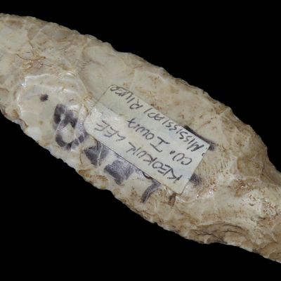 3 3/4" Kramer Projectile Point, Keokuk, Lee Co., Iowa