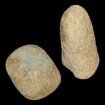 Lot of 2 Hardstone Artifacts, Kentucky: 1 Pedestal and 1 Mano