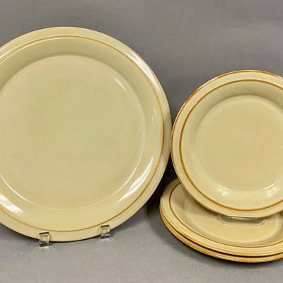 Prairie Golden Wheat Stoneware Collection