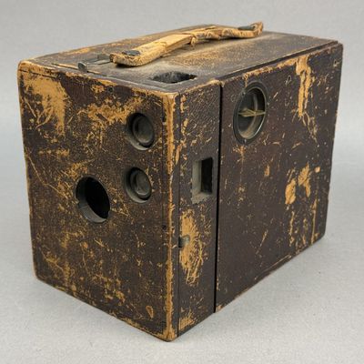 Leatherette Large-Format Roll Film Box Camera