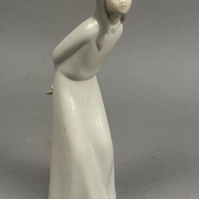 Porcelanas Miguel Porcelain Leaning Girl Figurine