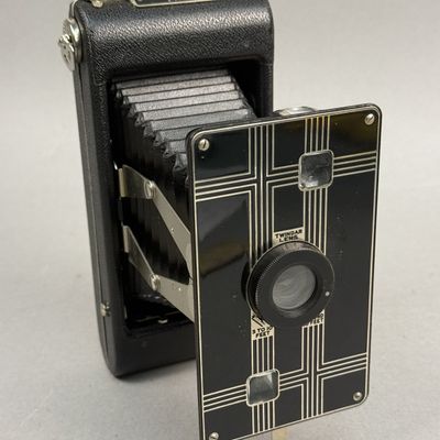 Kodak Black Enamel Art Deco Jiffy Six-16 Camera