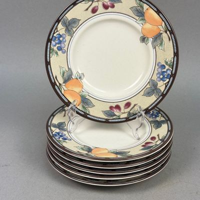 Mikasa Intaglio Garden Harvest Plates