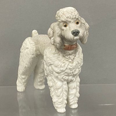Lladro Porcelain Standing Poodle Figurine