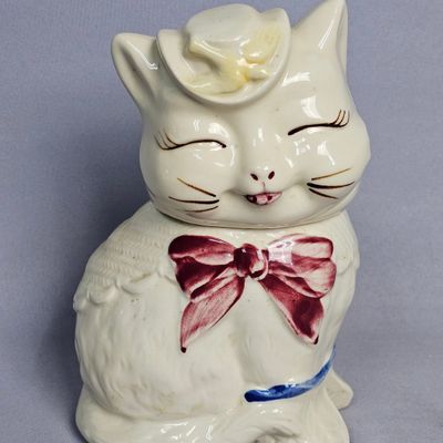 Ceramic Puss n Boots Cookie Jar