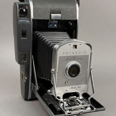 Polaroid Model 160 Land Camera