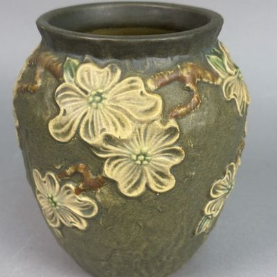Roseville Dogwood Matte Pottery Vase