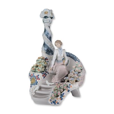 Lladro Limited Edition Porcelain Figurine, Gaudi Lady 01006660