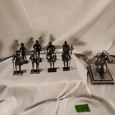 Summit Collection Medieval Knights