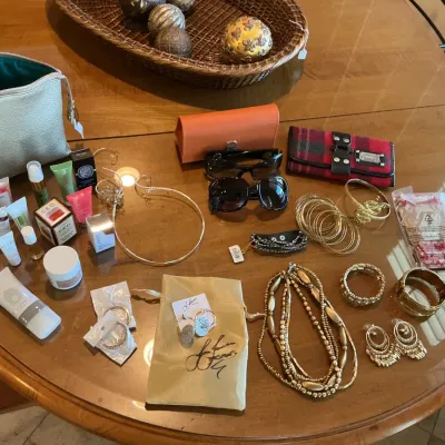 COSTUME JEWELRY. NO SILVER OR GOLD