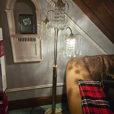 Crystal standing lamp