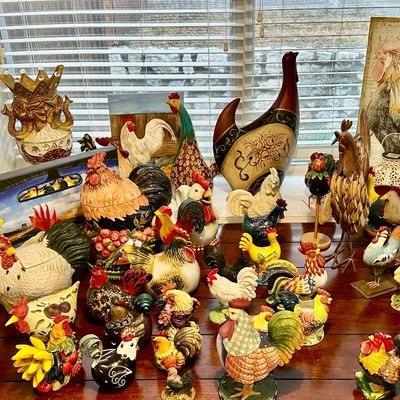 HUGE ROOSTER COLLECTION! 

Large, smalls and miniatures… 