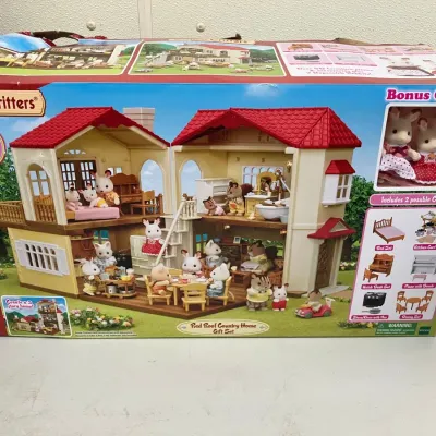 Calico Critters Red Roof Country Home Gift Set 