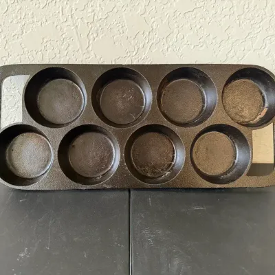 Old Mountain Cast Iron Muffin Egg Pan Handles 