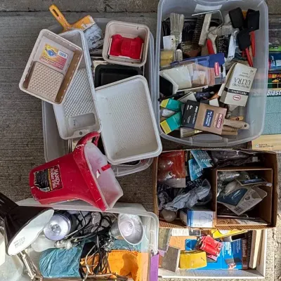 Assorted Painting Items, Lights, Light Bulbs