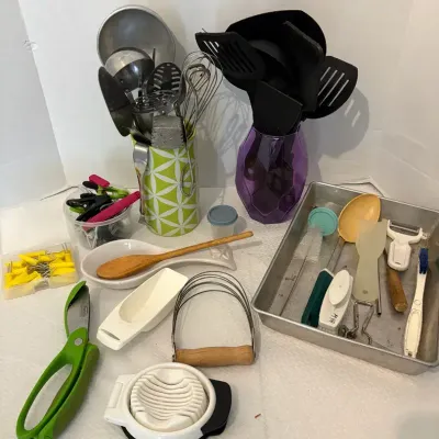 Kitchen Utensils & Holders