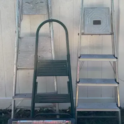 Aluminum Ladders & Garage Heater 