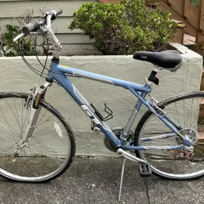 GT Nomad SR Suntour Nex 4000