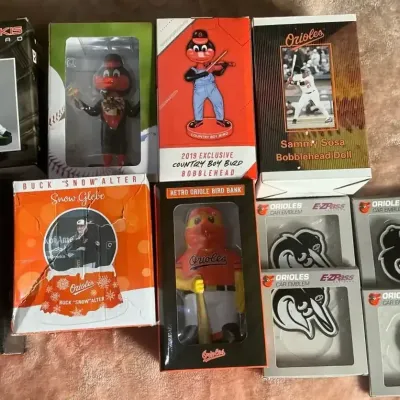 Baltimore Orioles Bobbleheads, EZ Pass Emblems, Snowglobe, & Bank