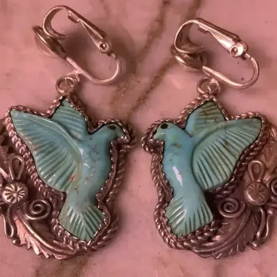 Navajo Sculpted Dove Kingman Turquoise Leverback Earrings 