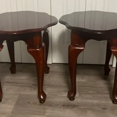 Set Of Queen Anne Style End Tables (2)