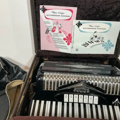 Marino Accordion with Case & Palmer-Hughes Course Books