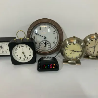 Vintage & Contemporary Clocks