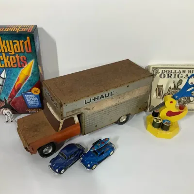U-Haul Toy Truck, Diecast Cars, & Hobby Items