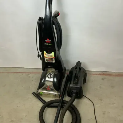 Bissell ProHeat Carpet Cleaner with Attachment