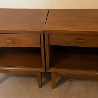 Pair of Vintage Mid-Century Modern Nightstands / Bedside Tables / End Tables - 24”x20”x15”