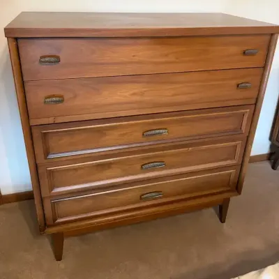 Vintage Mid-Century 5-Drawer Highboy Dresser / Chest of Drawers 48”x 40” X 18” Matching Set