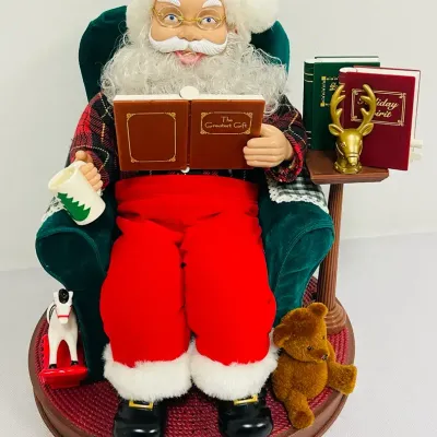 Avon “Read Me A Story” Interactive Santa