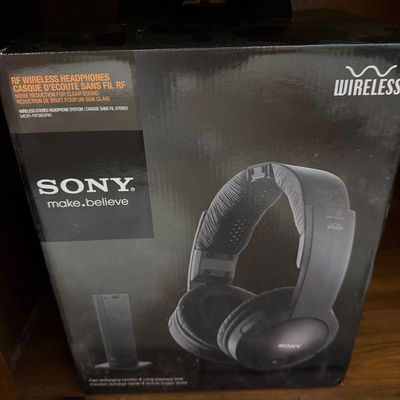 Sale Photo Thumbnail #165: Sony MDR-RF985RK RF wireless stereo headphone system in its original retail box.