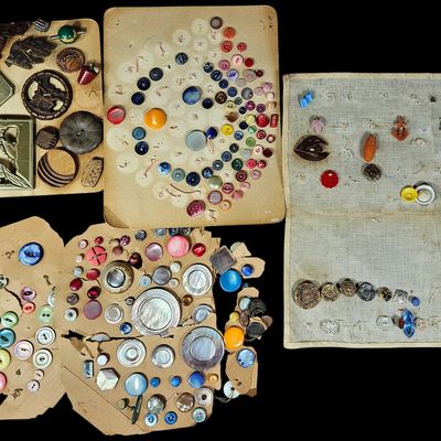 Sale Photo Thumbnail #377: A Collection of Antique and Vintage Buttons Mounted on Collector Cards and Fabric