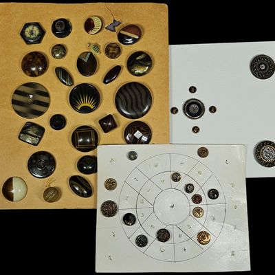 A Collection of Antique and Vintage Buttons Including Art Deco Early Plastics and Victorian Pictorial Metals
