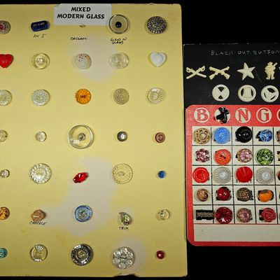 Sale Photo Thumbnail #317: A Group of Vintage Glass, Composition, and Plastic Buttons on Display Cards