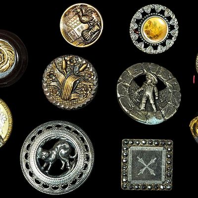 A Collection of Ten Victorian and Early 20th Century Pictorial and Decorative Garment Buttons