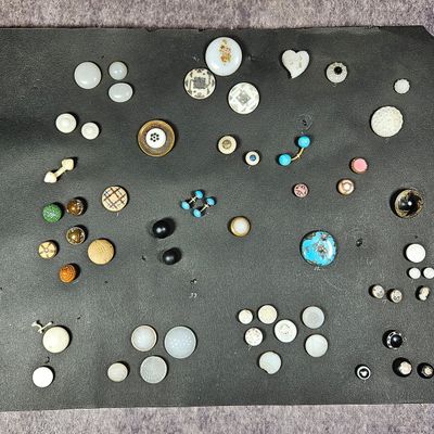 Sale Photo Thumbnail #333: An Assortment of Vintage and Antique Garment Buttons and Fasteners
