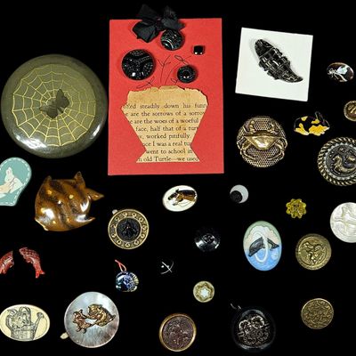 A Collection of Assorted Vintage and Antique Buttons and Garment Embellishments