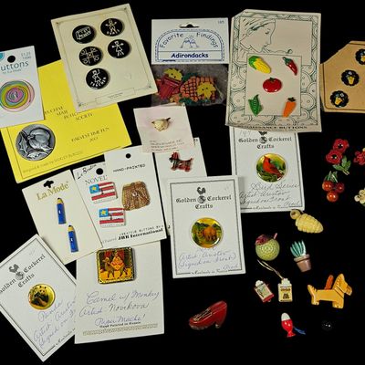 Collection of Vintage Novelty Buttons, Miniatures, and Hand-Painted Russian Art Pieces