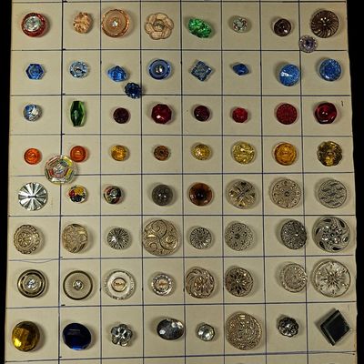 A Collection of Approximately 88 Vintage and Antique Glass and Metal Buttons on a Study Display Card