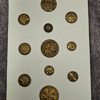 Sale Photo Thumbnail #101: A Collection of Victorian Era Stamped Gilt Metal Picture and Ornamental Buttons
