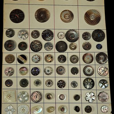 Sale Photo Thumbnail #120: A Collection of Antique and Vintage Carved Mother of Pearl and Abalone Shell Buttons